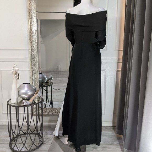 Theory 4 Black Off Shoulder Formal Dress Gown, hemmed petite, excellent. - Picture 2 of 3